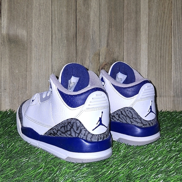 AIR JORDAN 3 RETRO PS "MIDNIGHT NAVY" 2024 (Kid's Size 12C) - Picture 11 of 16